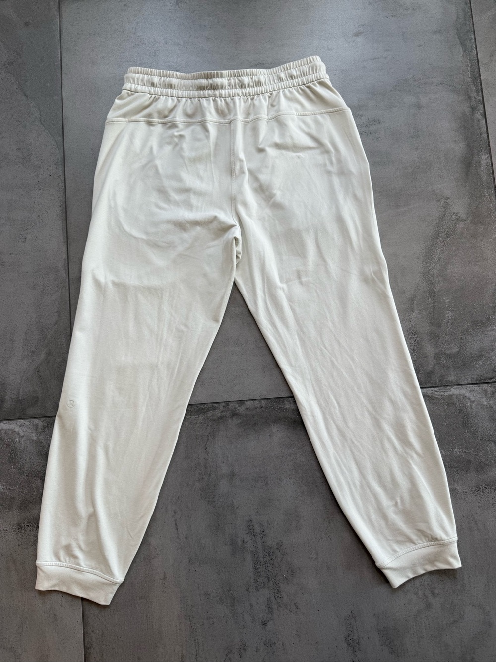 Lululemon women's Cream Athletic Jogger Pants